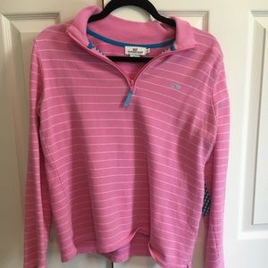 Vineyard vines top
